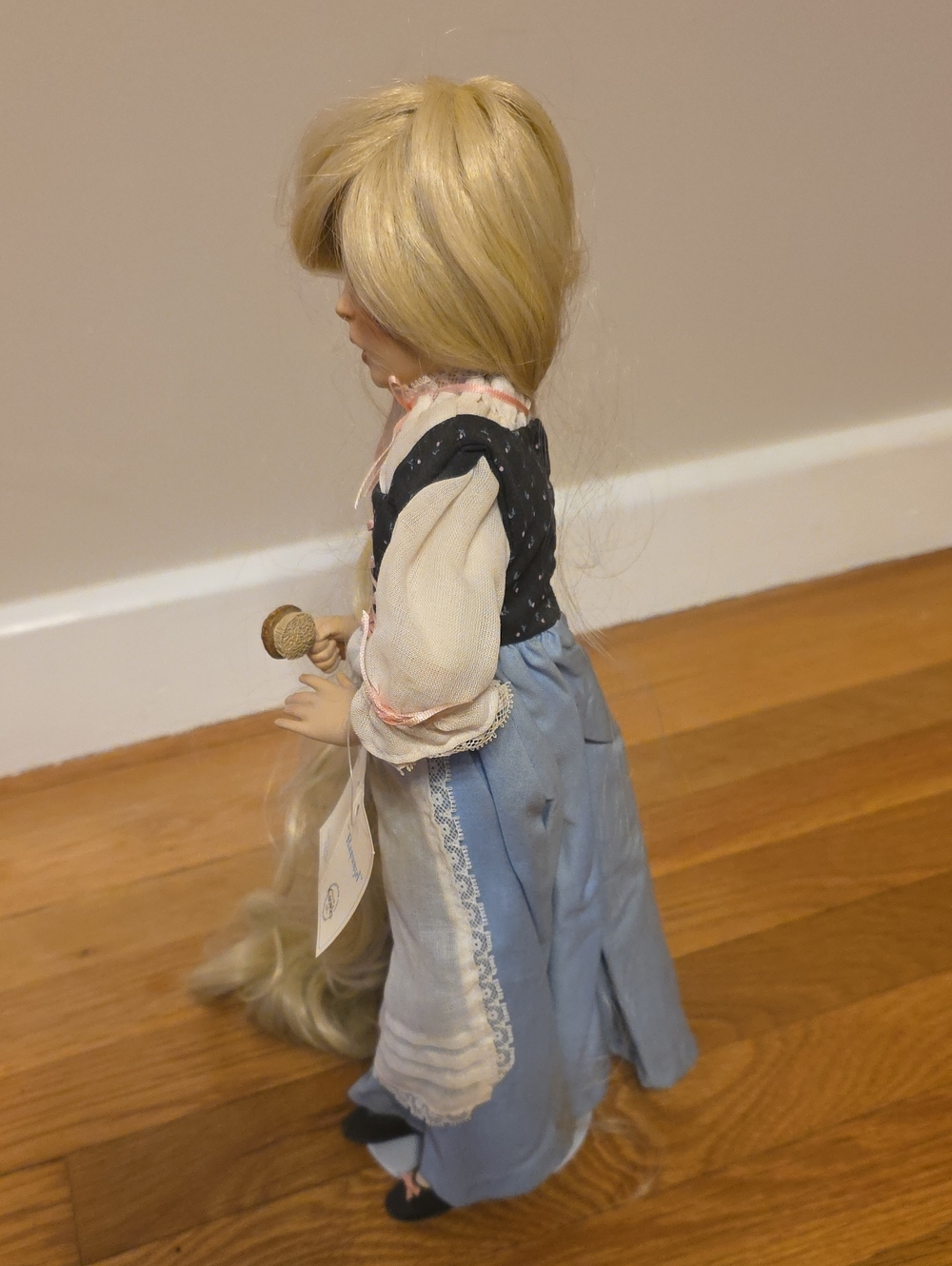 Edwin Knowles "RAPUNZEL"  China Doll - Picture 9 of 12